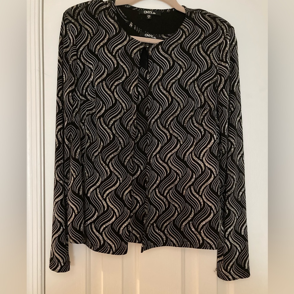 Dressy black and silver sleeveless top with jacket size small by Onyx Nite
